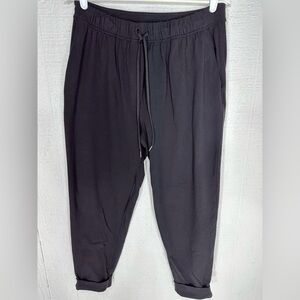 Lululemon jogger sweat pants black size 8